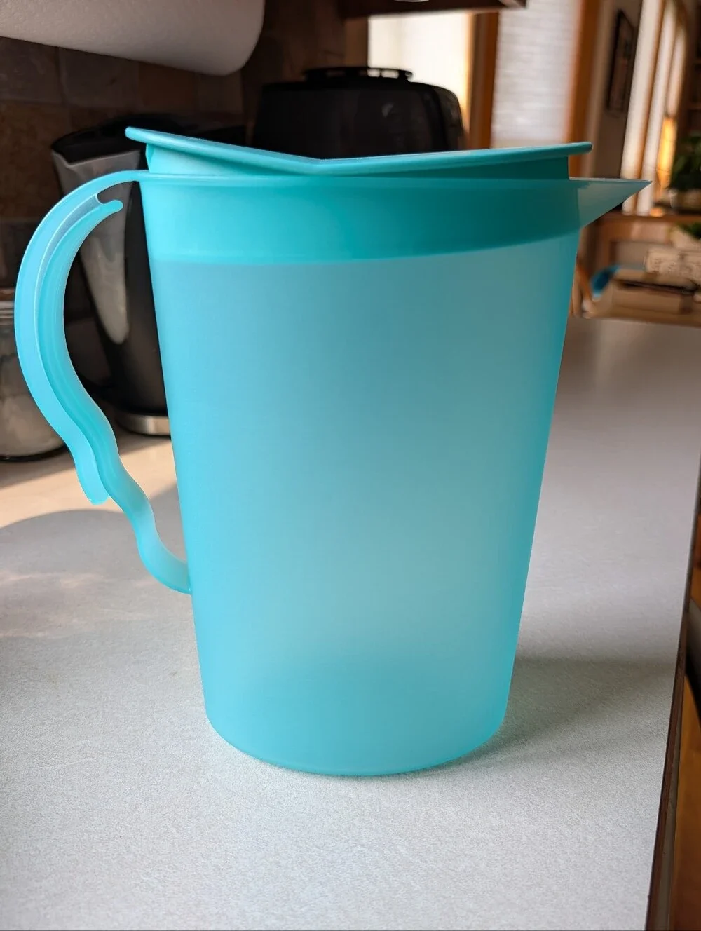 Tupperware Light Green Plastic Pitcher with Lid and Handle NEW